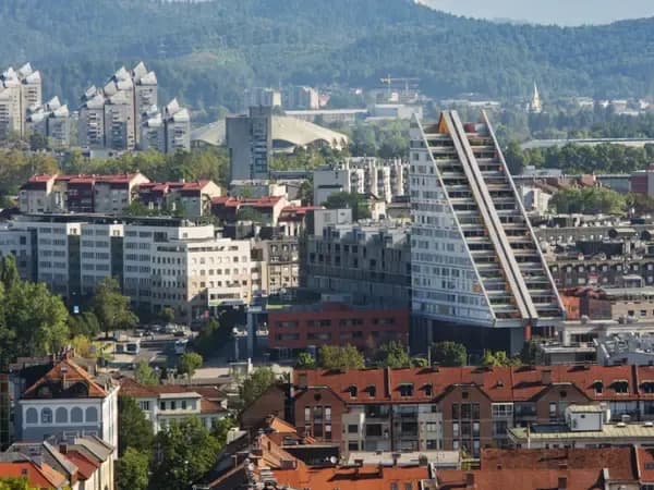 Real estate agents expect a slight increase by the end of the year